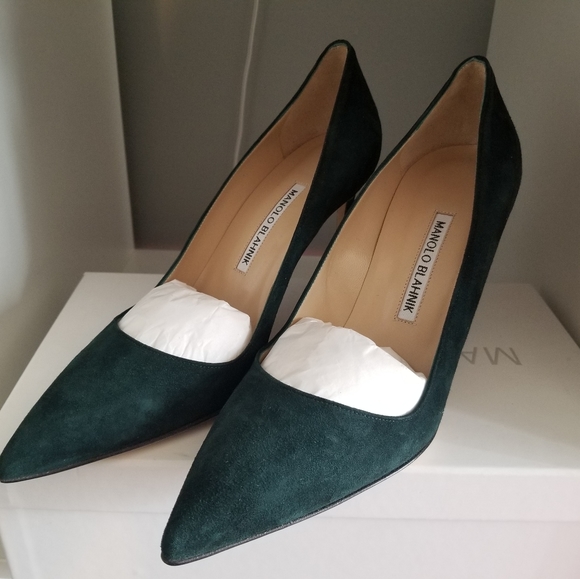 Manolo Blahnik Shoes - Manolo Blahnik BB 90 Suede Pumps